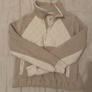 Abercrombie & Fitch Sweater